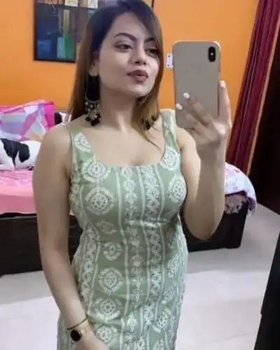 Call Girl in Mauganj